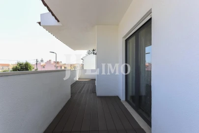 Moradia T3 para Venda em Carcavelos e Parede