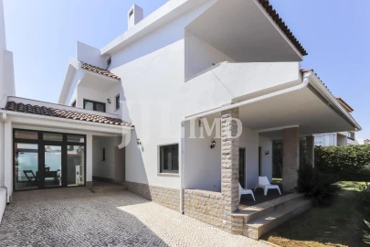 Moradia T3 para Venda em Carcavelos e Parede