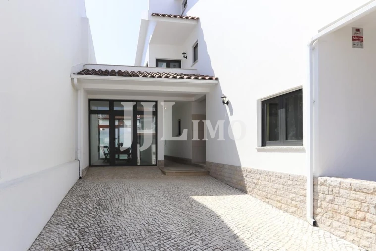 Moradia T3 para Venda em Carcavelos e Parede Foto 6