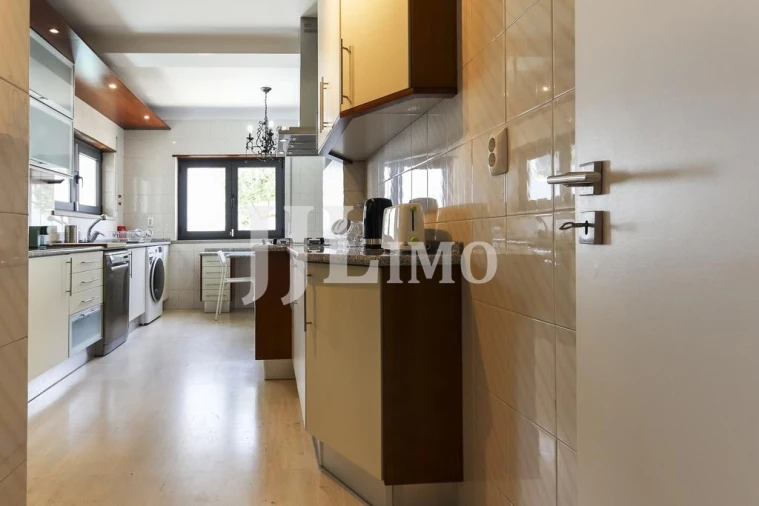 Moradia T3 para Venda em Carcavelos e Parede Foto 27