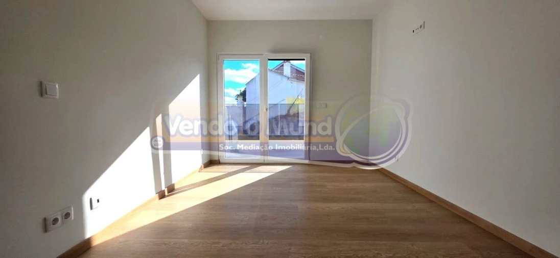 Moradia T4 para Venda em Alverca do Ribatejo e Sobralinho Foto 20