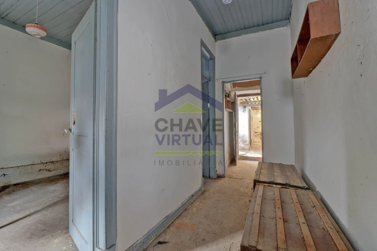 Moradia T1 para Venda em Bombarral e Vale Covo Foto 1