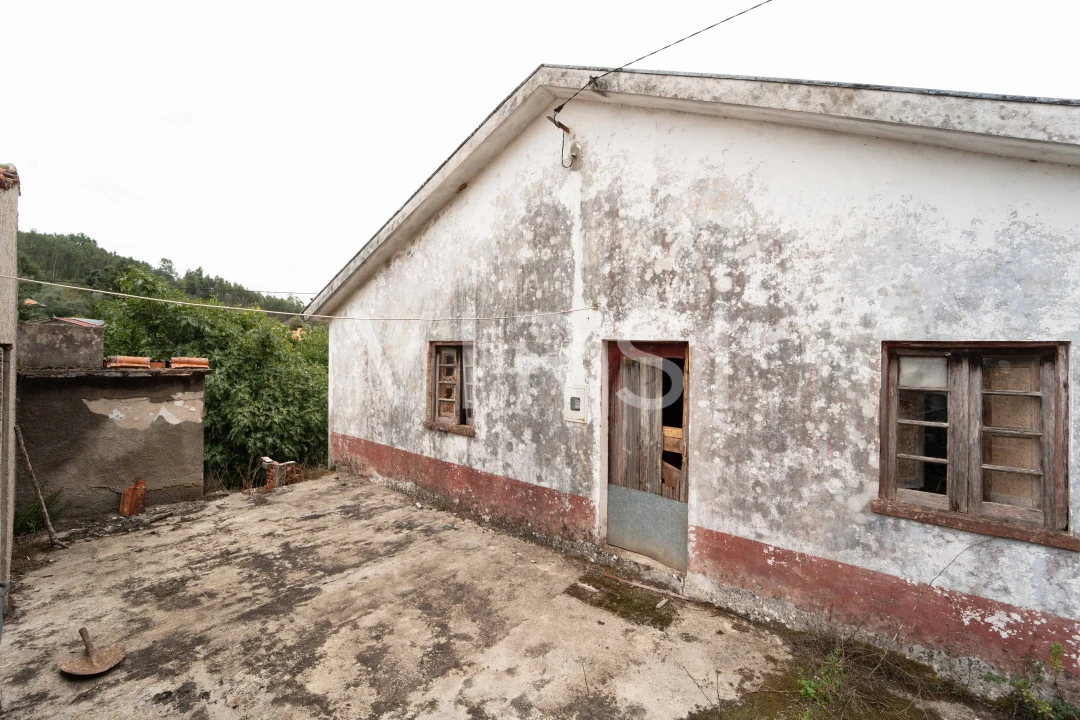 Moradia T3 para Venda em Lamas Foto 5