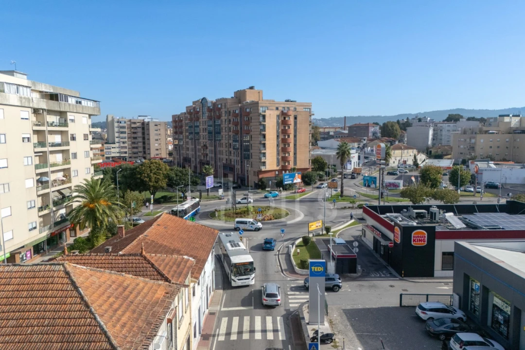 Prédio para Venda em Rio Tinto Foto 12