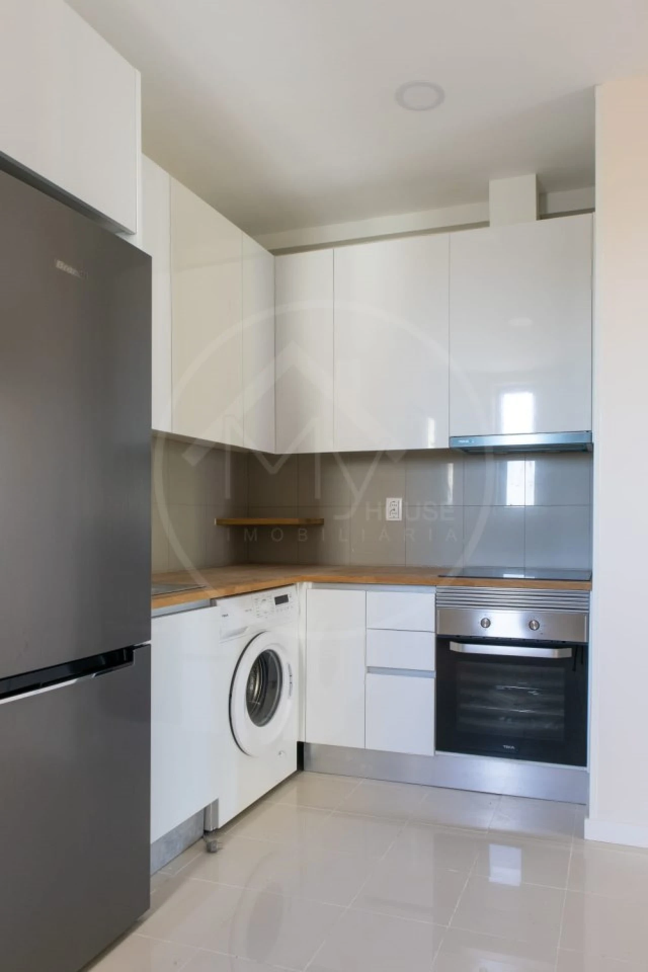 Apartamento T3 para Venda em Aldoar, Foz do Douro e Nevogilde Foto 1