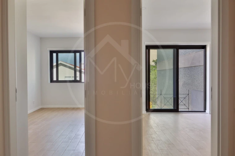 Apartamento T3 para Venda em Aldoar, Foz do Douro e Nevogilde Foto 9