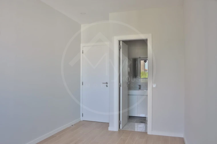 Apartamento T3 para Venda em Aldoar, Foz do Douro e Nevogilde Foto 14