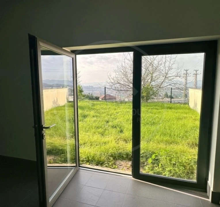 Moradia T4 para Venda em Urgezes Foto 17