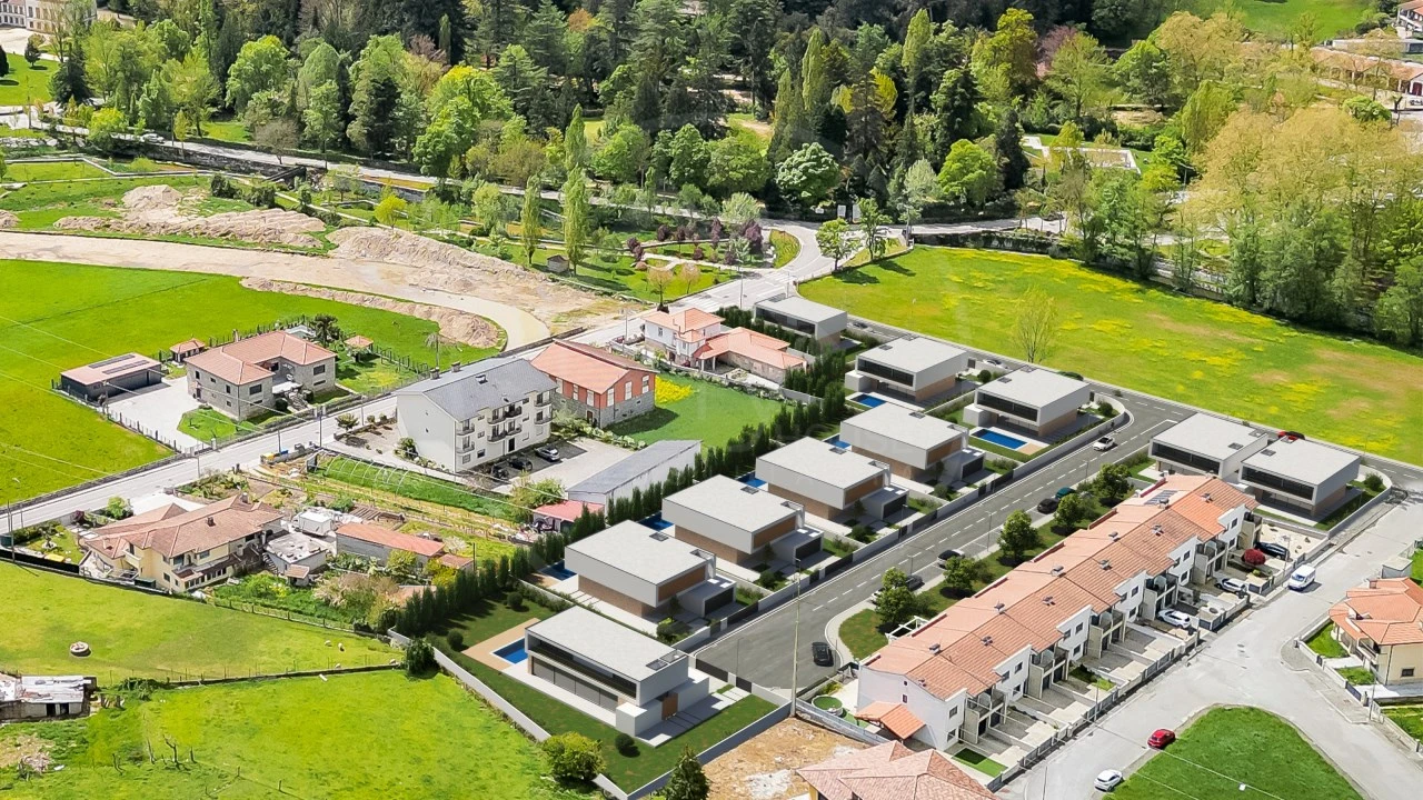 Terreno para Venda em Bornes de Aguiar Foto 4