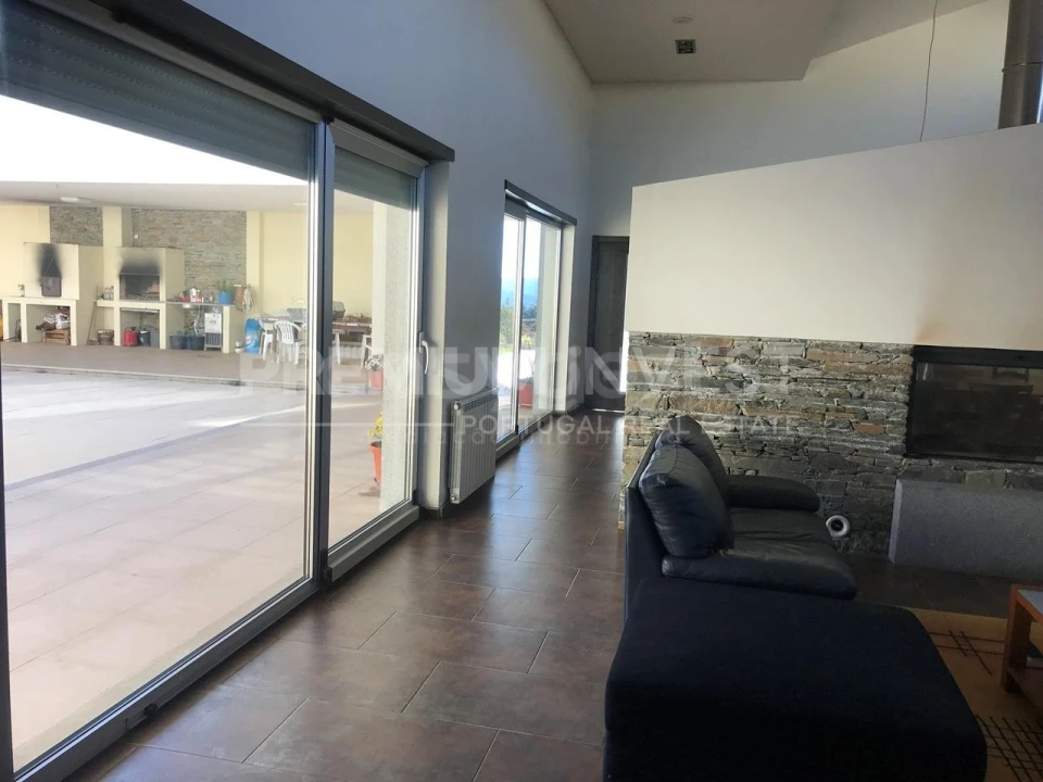 Moradia T6 para Venda em Vilas Boas e Vilarinho das Azenhas Foto 6