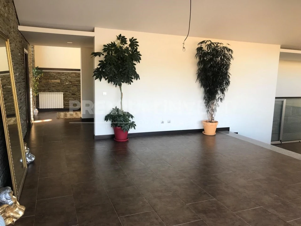 Moradia T6 para Venda em Vilas Boas e Vilarinho das Azenhas Foto 9