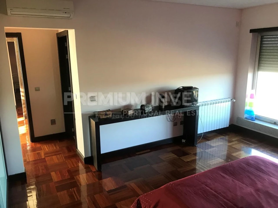 Moradia T6 para Venda em Vilas Boas e Vilarinho das Azenhas Foto 10