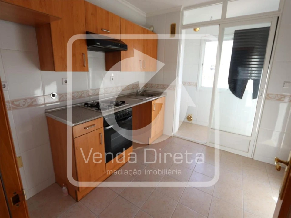Apartamento T3 para Venda em Alhos Vedros Foto 3
