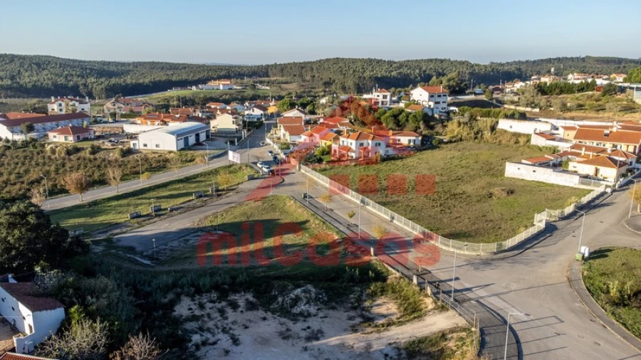 Moradia T2 para Venda em Maxial e Monte Redondo Foto 13