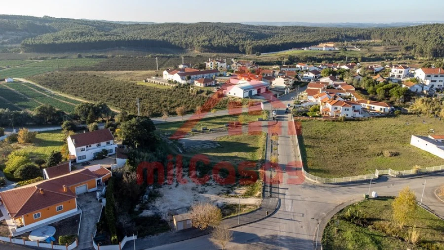 Moradia T2 para Venda em Maxial e Monte Redondo Foto 14