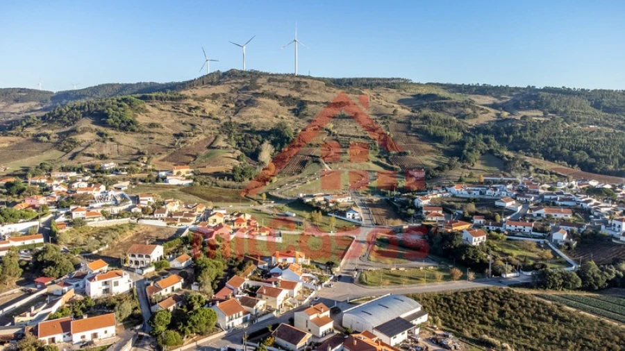 Moradia T2 para Venda em Maxial e Monte Redondo Foto 18