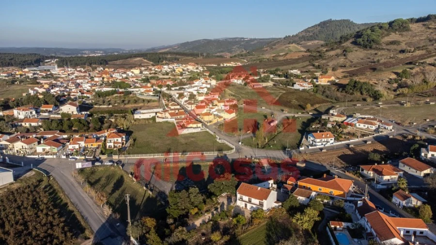 Moradia T2 para Venda em Maxial e Monte Redondo Foto 20