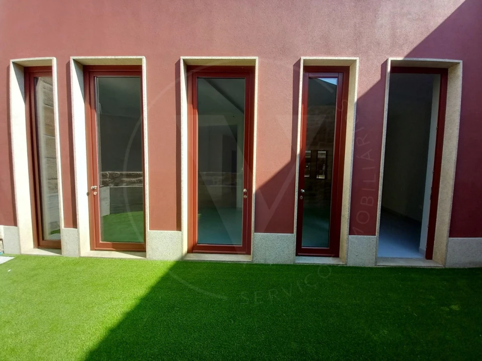 Loja para Arrendamento em Nossa Senhora da Conceição, São Pedro e São Dinis Foto 3