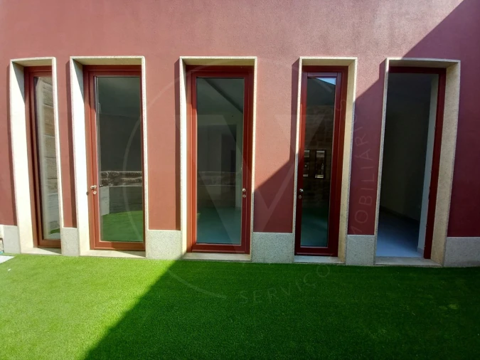 Loja para Arrendamento em Nossa Senhora da Conceição, São Pedro e São Dinis Foto 3