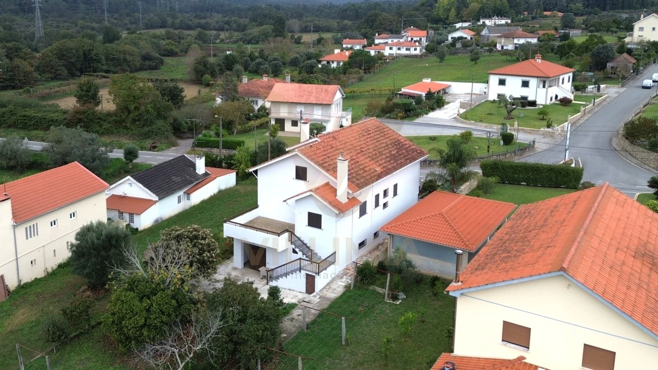 Moradia T5 para Venda em Fontão Foto 4