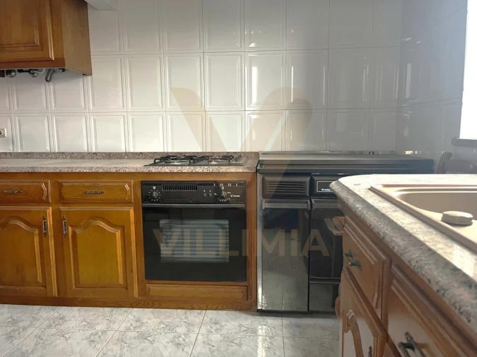 Moradia T5 para Venda em Fontão Foto 9