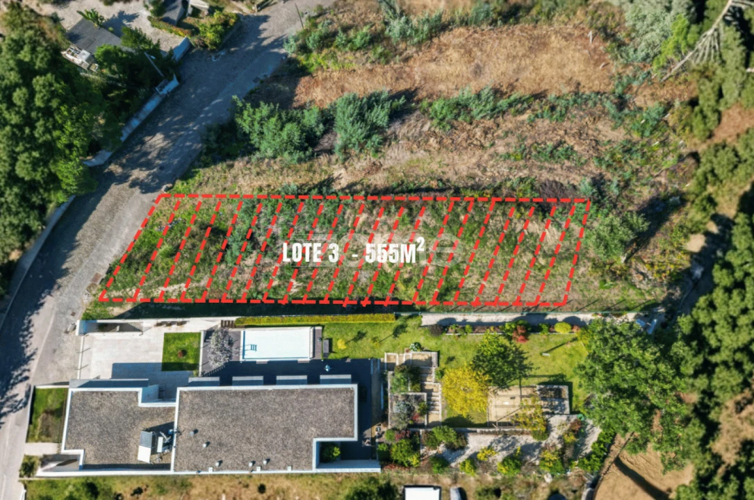 Terreno para Venda em Vila Nova de Cerveira e Lovelhe Foto 3