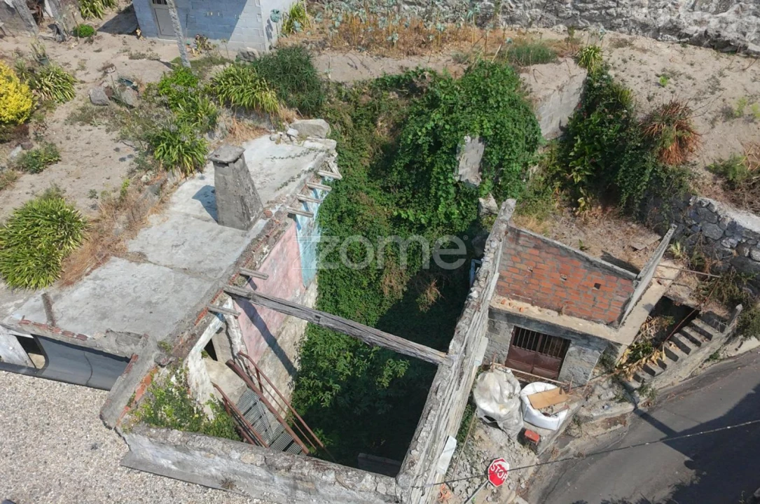 Moradia T3 para Venda em Vale (São Cosme), Telhado e Portela Foto 3