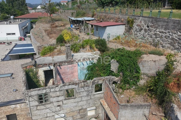 Moradia T3 para Venda em Vale (São Cosme), Telhado e Portela Foto 6