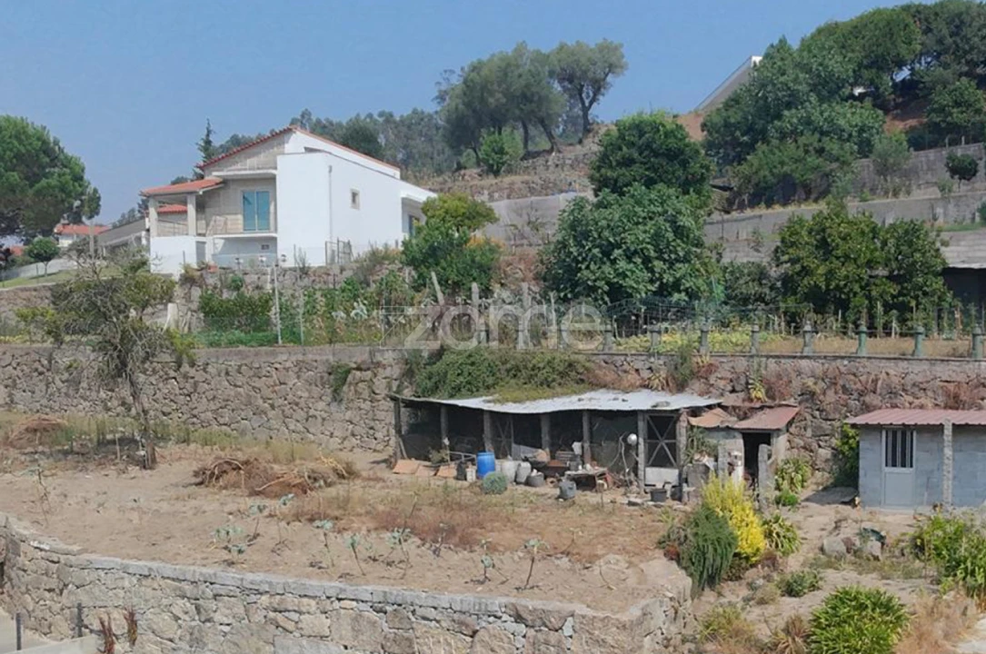 Moradia T3 para Venda em Vale (São Cosme), Telhado e Portela Foto 12