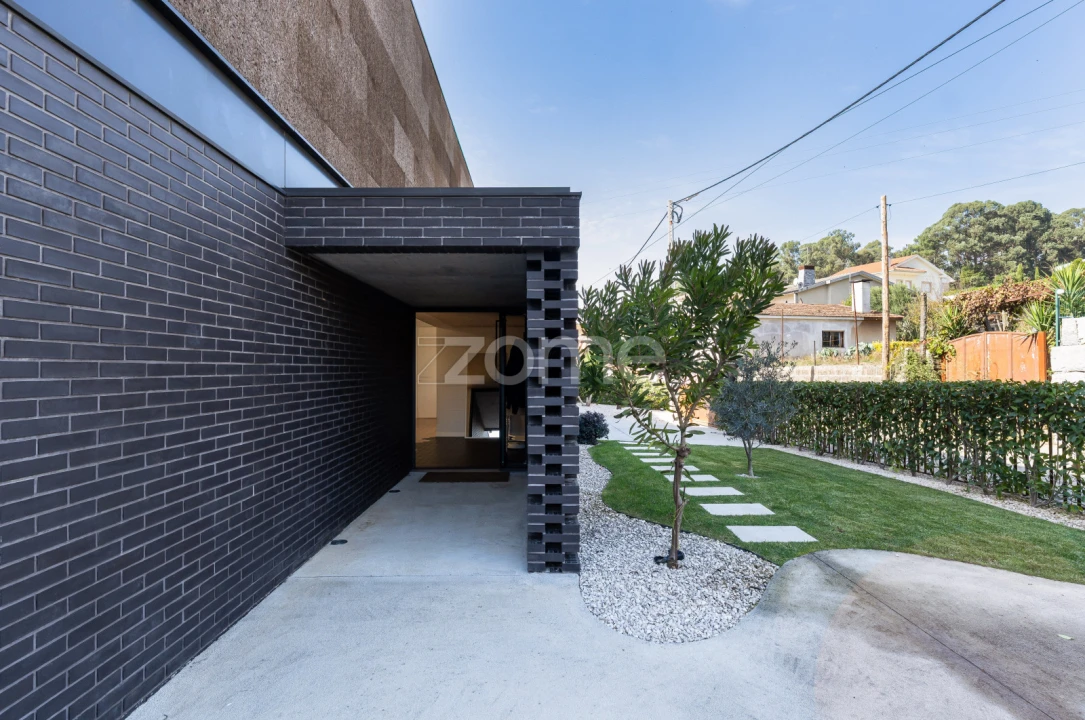 Moradia T3 para Venda em Figueiró (Santiago e Santa Cristina) Foto 2