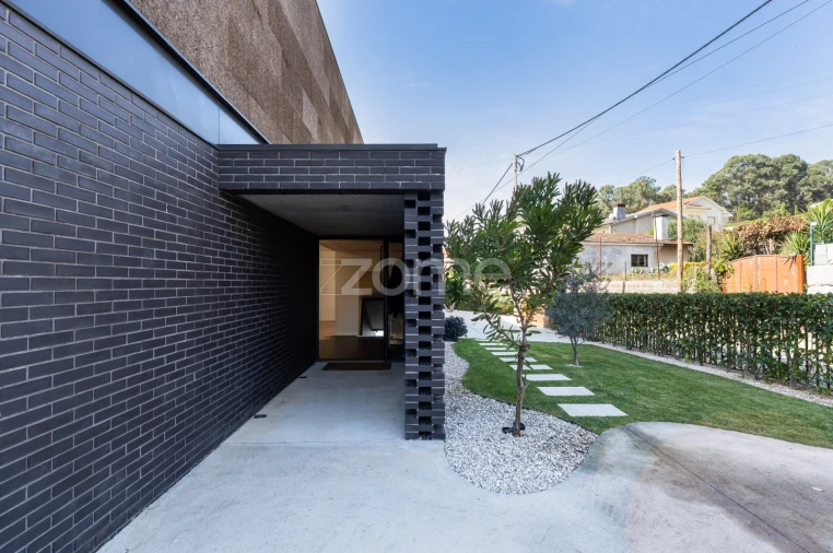 Moradia T3 para Venda em Figueiró (Santiago e Santa Cristina) Foto 2