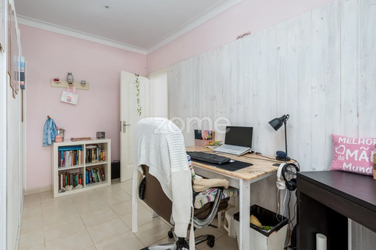 Moradia T6 para Venda em Fazendas de Almeirim Foto 32