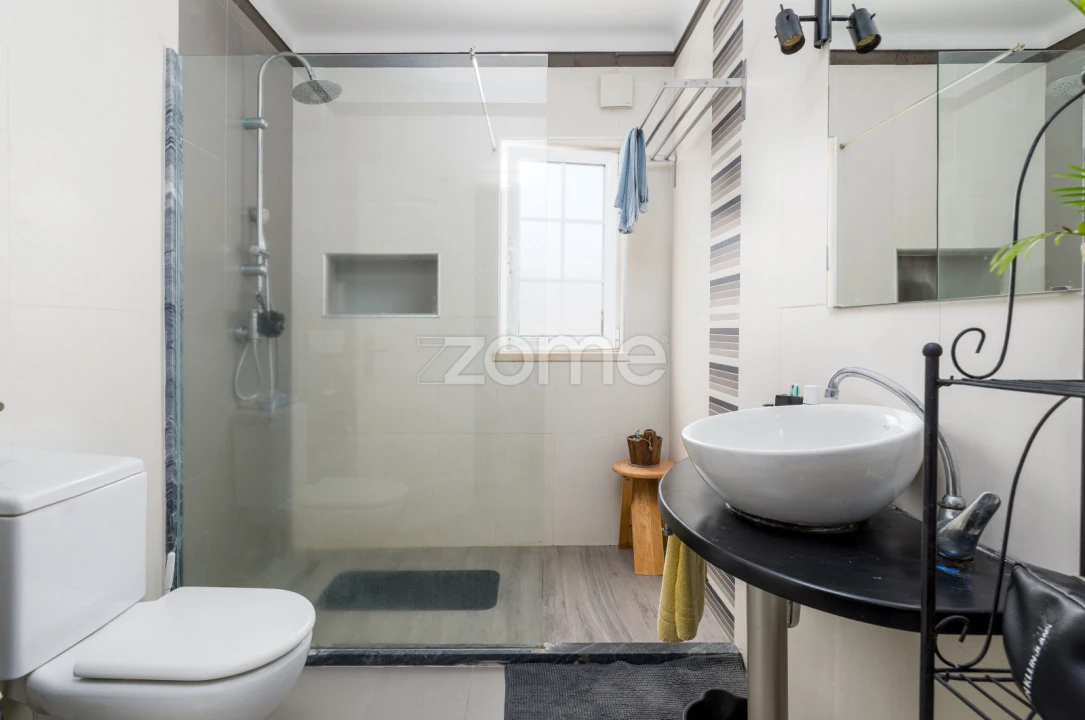 Moradia T6 para Venda em Fazendas de Almeirim Foto 26