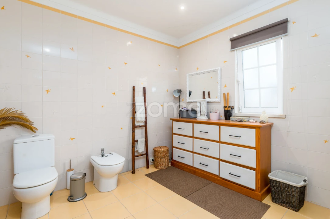 Moradia T6 para Venda em Fazendas de Almeirim Foto 36