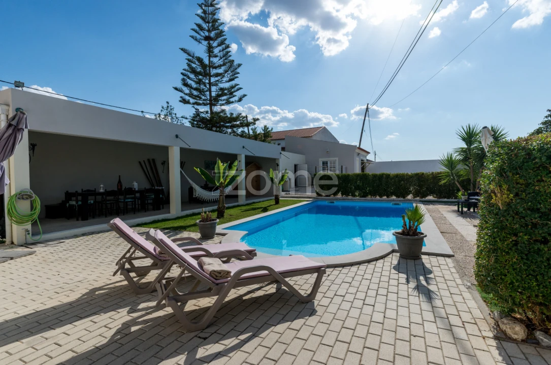 Moradia T6 para Venda em Fazendas de Almeirim Foto 6