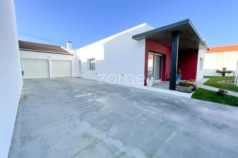 Moradia T3 para Venda em Mosteiros Foto 5