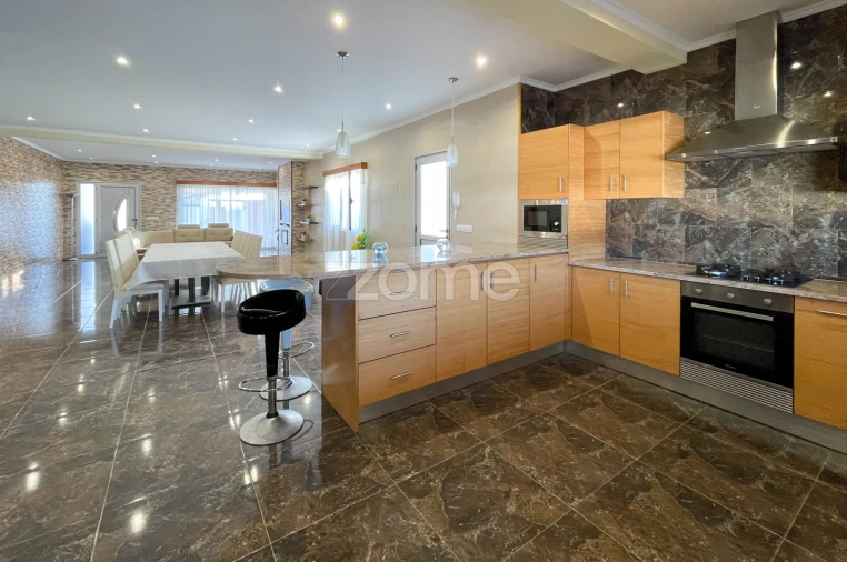 Moradia T3 para Venda em Mosteiros Foto 11