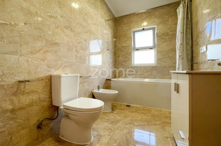 Moradia T3 para Venda em Mosteiros Foto 13