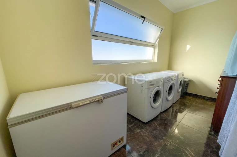 Moradia T3 para Venda em Mosteiros Foto 16