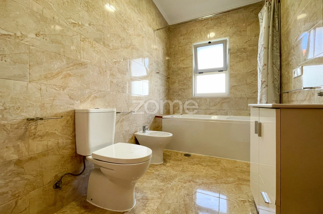 Moradia T3 para Venda em Mosteiros Foto 13