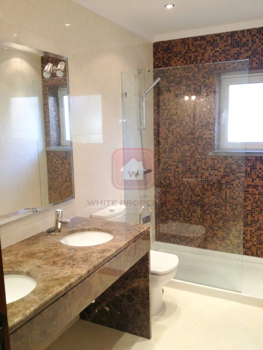 Moradia T5 para Arrendamento em Cascais e Estoril Foto 9