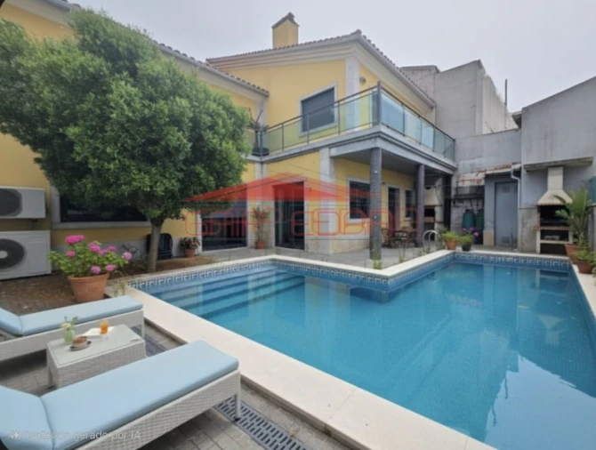 Moradia T4 para Venda em Atouguia da Baleia Foto 2