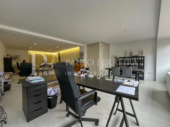 Escritório para Venda em Vila Nova de Famalicão e Calendário Foto 5