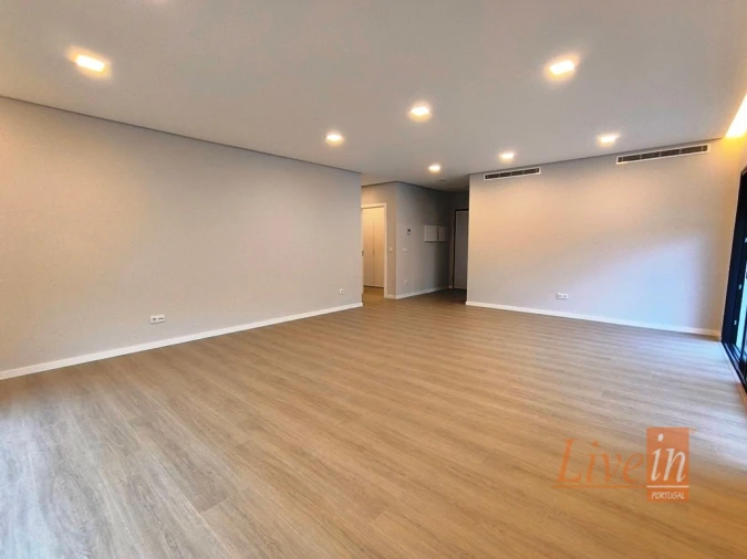 Apartamento T2 para Venda em Malveira e São Miguel de Alcainça Foto 9