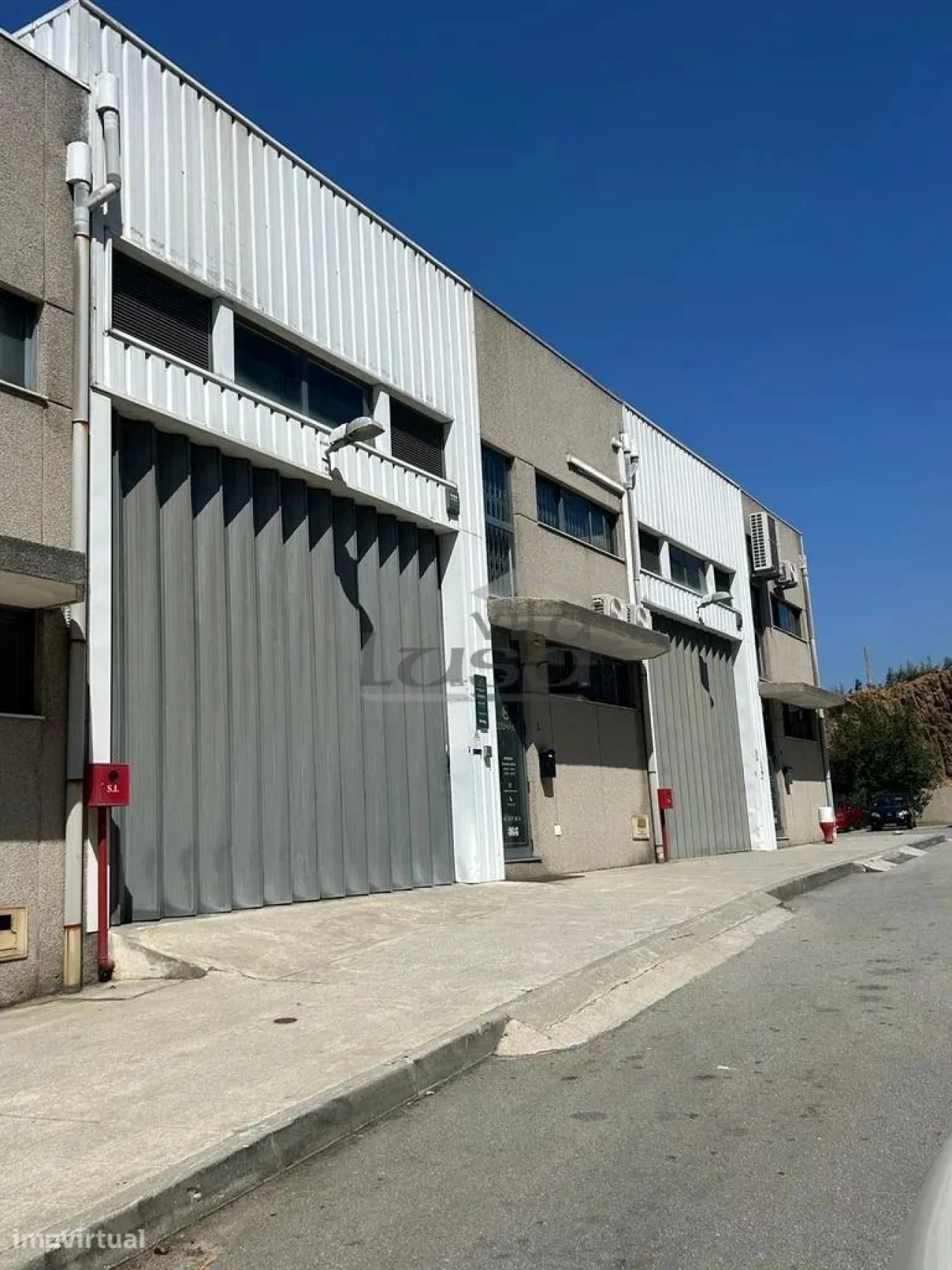 Armazém para Venda em Ermesinde Foto 1