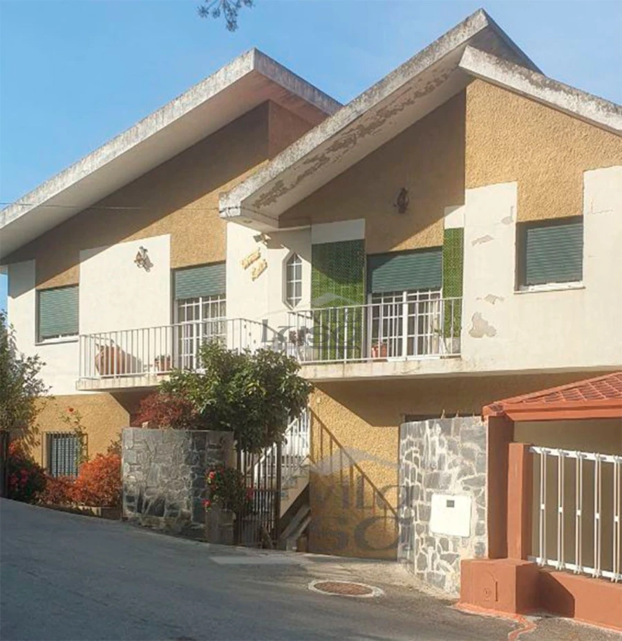 Quinta T5 para Venda em Abaças Foto 1