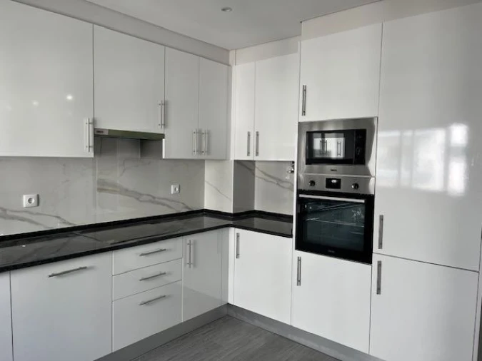 Apartamento T3 para Venda em Olhão Foto 1