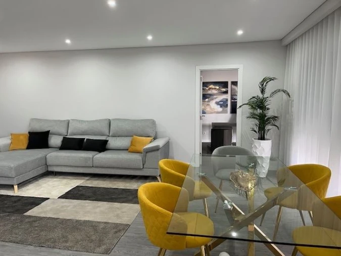 Apartamento T3 para Venda em Olhão Foto 3