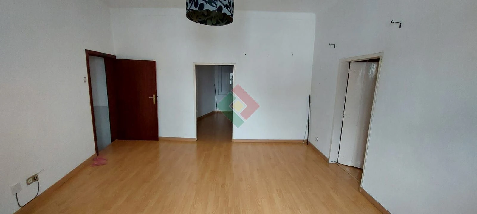 Moradia T5 para Venda em Sé e São Lourenço Foto 4