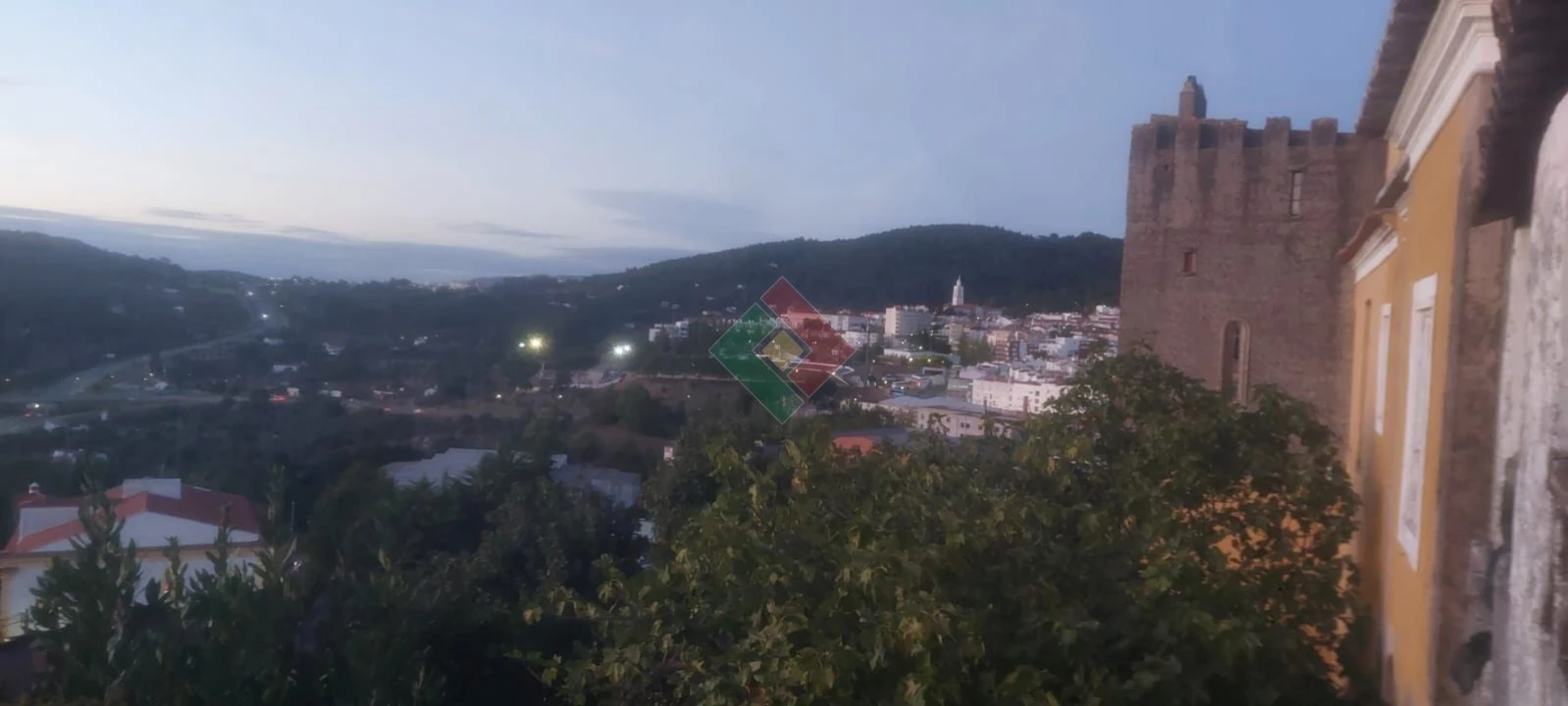 Moradia T5 para Venda em Sé e São Lourenço Foto 25